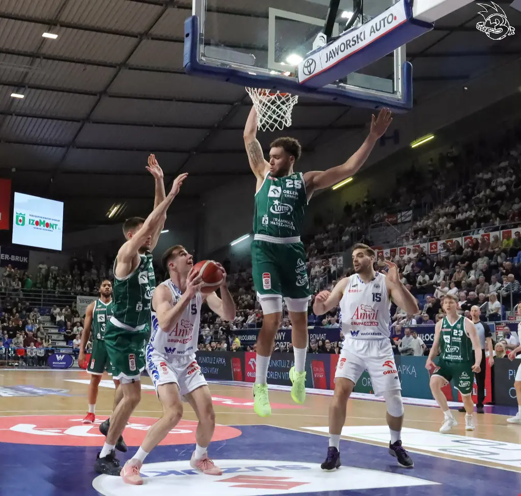 Galeria zdjęć z 21 kolejki OBL Anwil Włocławek-Legia Warszawa — zdjęcie 30