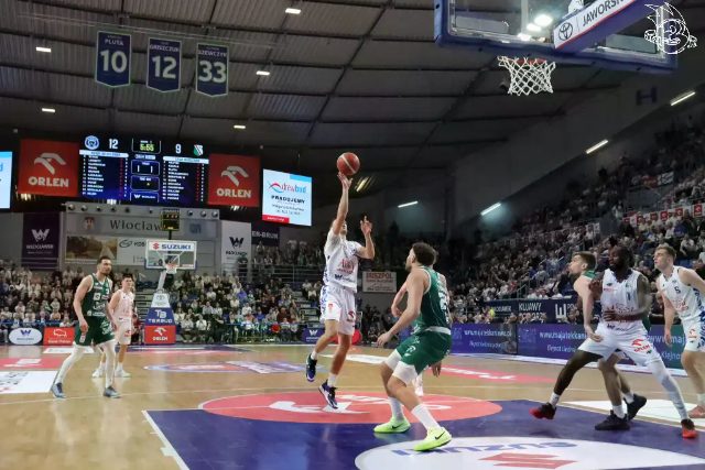 Galeria zdjęć z 21 kolejki OBL Anwil Włocławek-Legia Warszawa — zdjęcie 33