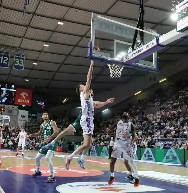 Galeria zdjęć z 21 kolejki OBL Anwil Włocławek-Legia Warszawa — zdjęcie 28