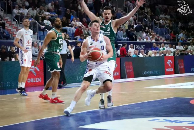 Galeria zdjęć z 21 kolejki OBL Anwil Włocławek-Legia Warszawa — zdjęcie 106