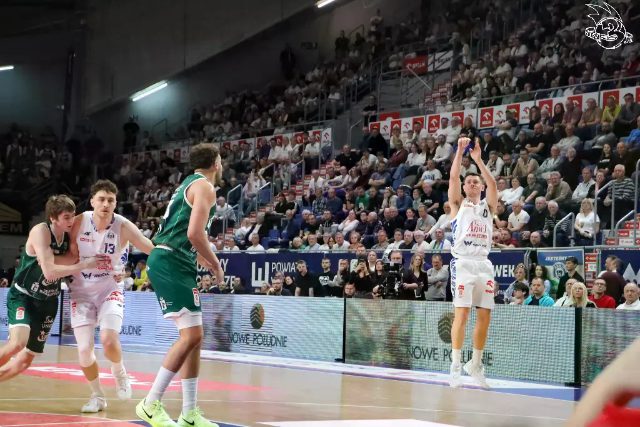 Galeria zdjęć z 21 kolejki OBL Anwil Włocławek-Legia Warszawa — zdjęcie 39