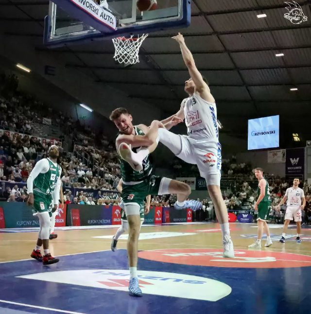 Galeria zdjęć z 21 kolejki OBL Anwil Włocławek-Legia Warszawa — zdjęcie 83