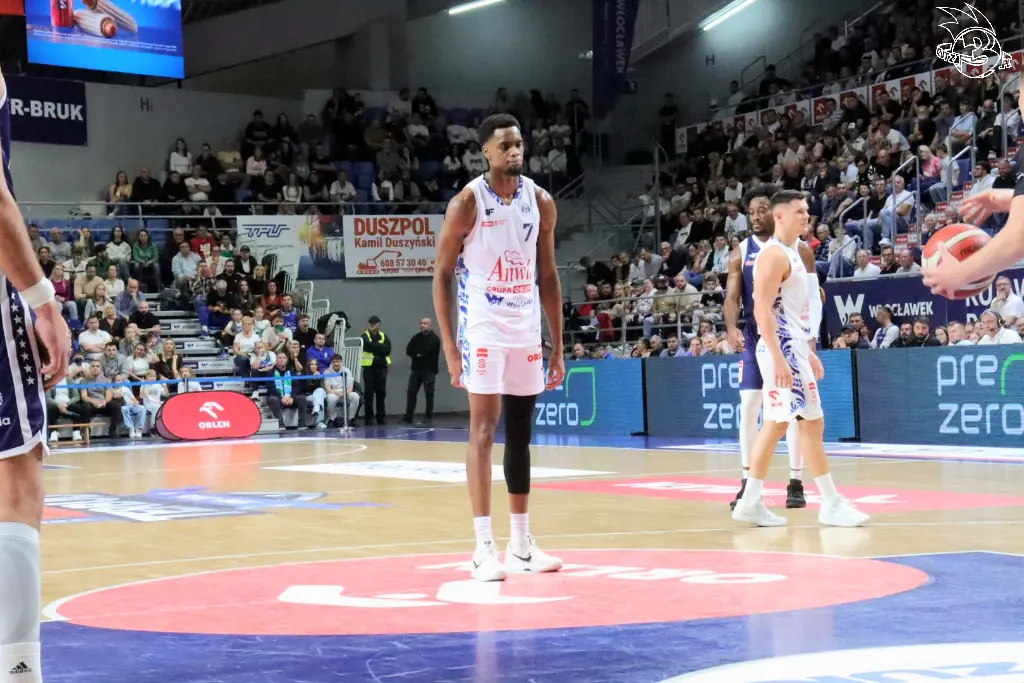 Galeria zdjęć 3 kolejki OBL Anwil Włocławek-AMW Arka Gdynia — zdjęcie 52