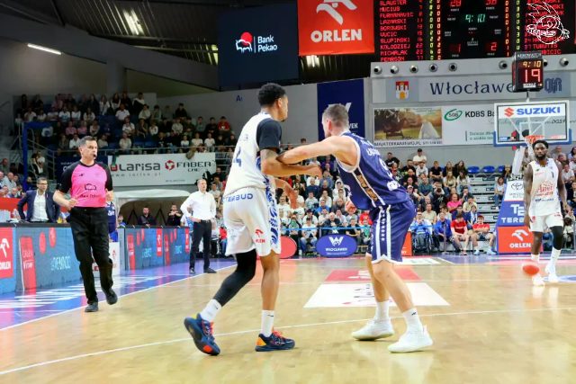Galeria zdjęć 3 kolejki OBL Anwil Włocławek-AMW Arka Gdynia — zdjęcie 47