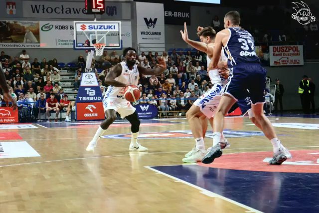 Galeria zdjęć 3 kolejki OBL Anwil Włocławek-AMW Arka Gdynia — zdjęcie 60