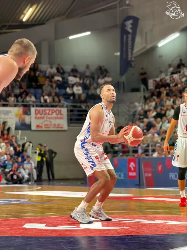 Galeria zdjęć 3 kolejki OBL Anwil Włocławek-AMW Arka Gdynia — zdjęcie 44