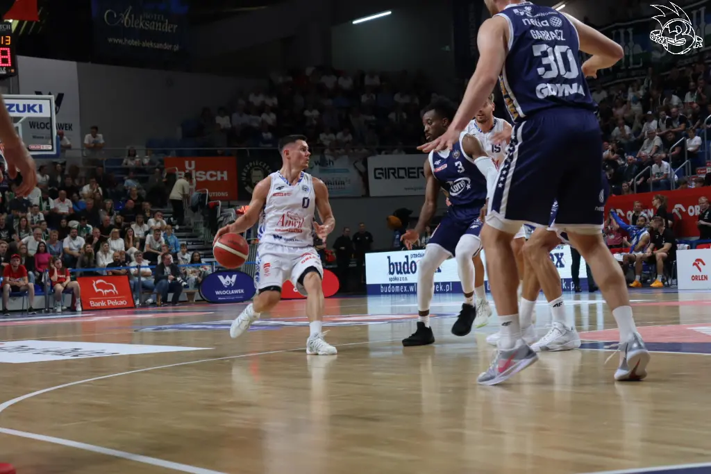 Galeria zdjęć 3 kolejki OBL Anwil Włocławek-AMW Arka Gdynia — zdjęcie 79