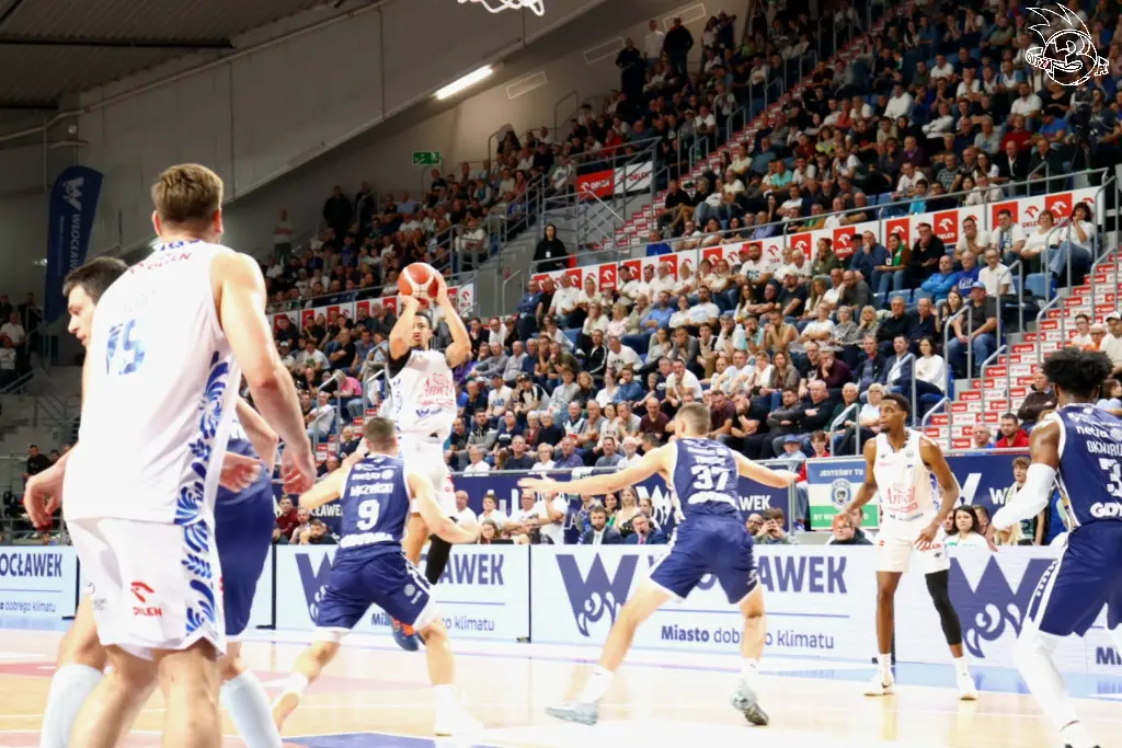 Galeria zdjęć 3 kolejki OBL Anwil Włocławek-AMW Arka Gdynia — zdjęcie 51