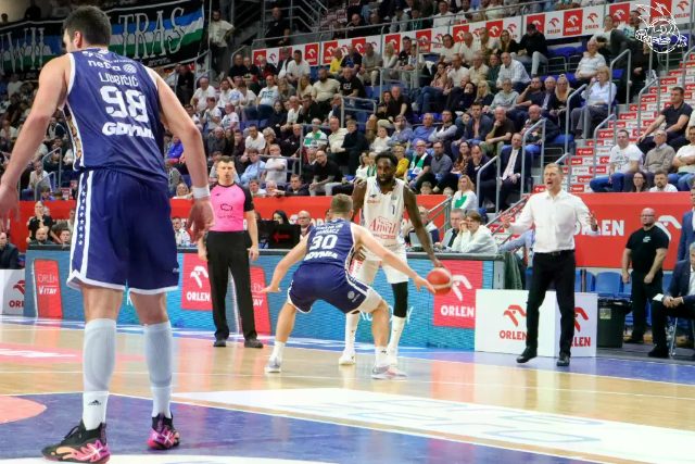 Galeria zdjęć 3 kolejki OBL Anwil Włocławek-AMW Arka Gdynia — zdjęcie 91