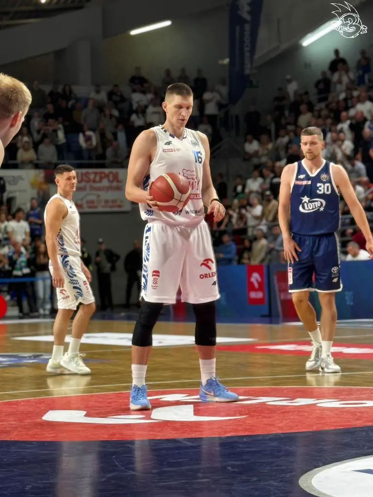 Galeria zdjęć 3 kolejki OBL Anwil Włocławek-AMW Arka Gdynia — zdjęcie 63