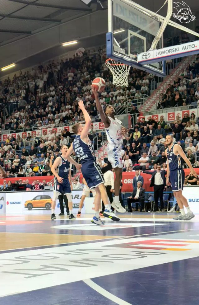 Galeria zdjęć 3 kolejki OBL Anwil Włocławek-AMW Arka Gdynia — zdjęcie 81
