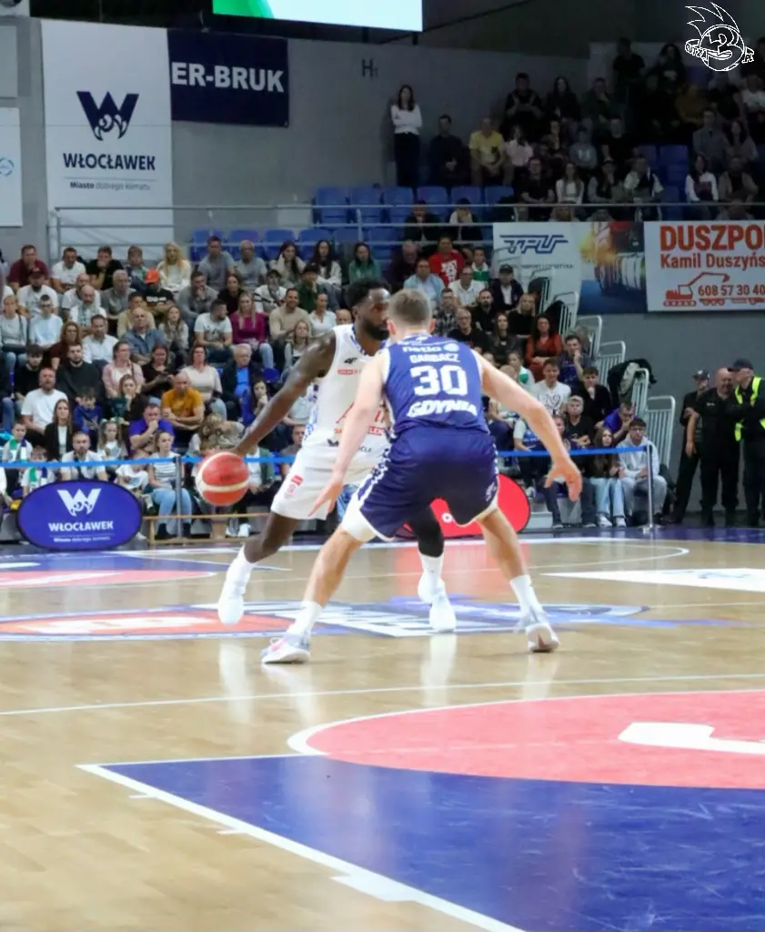 Galeria zdjęć 3 kolejki OBL Anwil Włocławek-AMW Arka Gdynia — zdjęcie 61