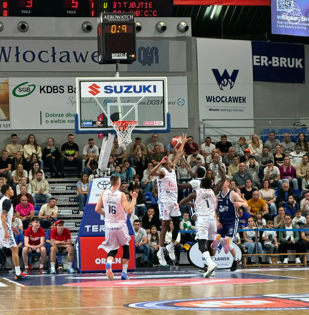 Galeria zdjęć 3 kolejki OBL Anwil Włocławek-AMW Arka Gdynia — zdjęcie 33