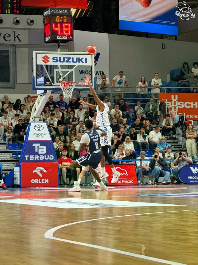 Galeria zdjęć 3 kolejki OBL Anwil Włocławek-AMW Arka Gdynia — zdjęcie 82