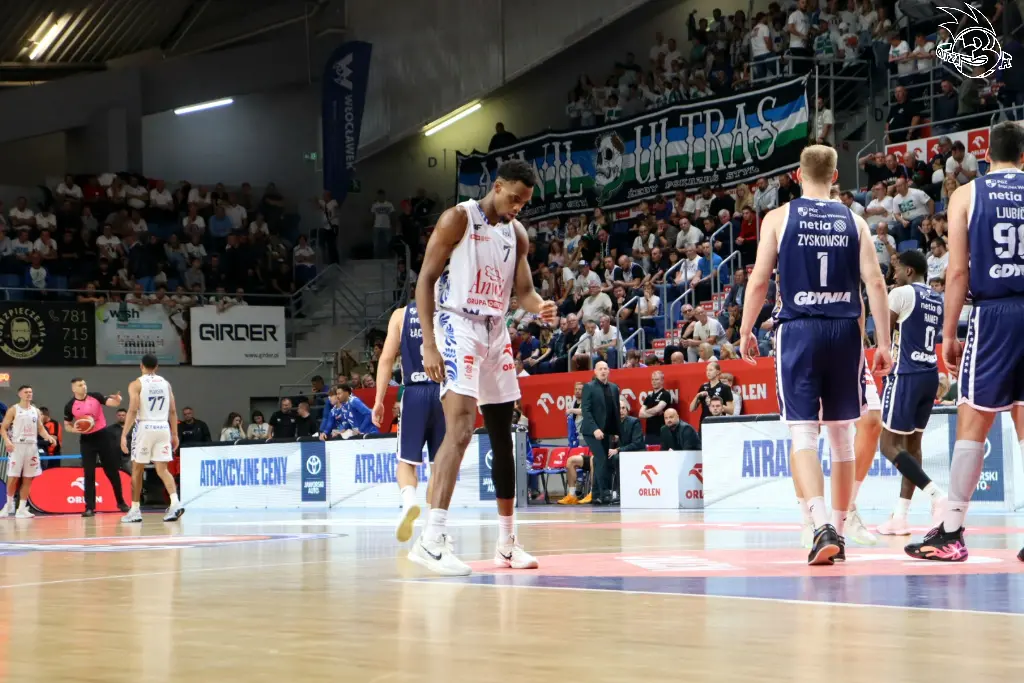 Galeria zdjęć 3 kolejki OBL Anwil Włocławek-AMW Arka Gdynia — zdjęcie 70