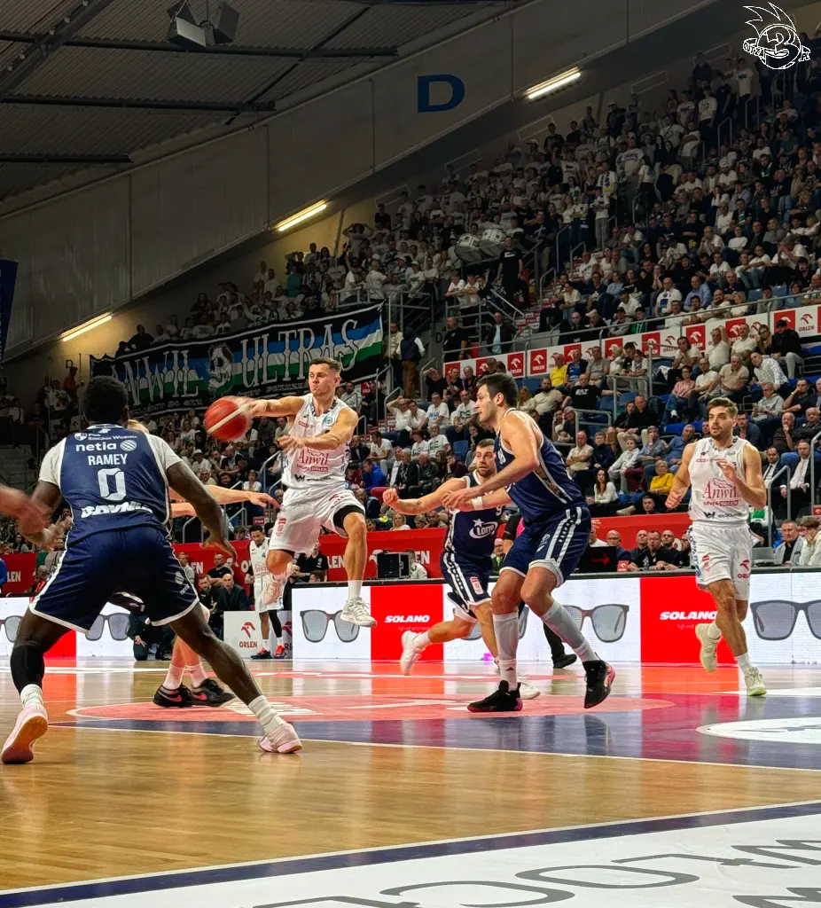 Galeria zdjęć 3 kolejki OBL Anwil Włocławek-AMW Arka Gdynia — zdjęcie 66