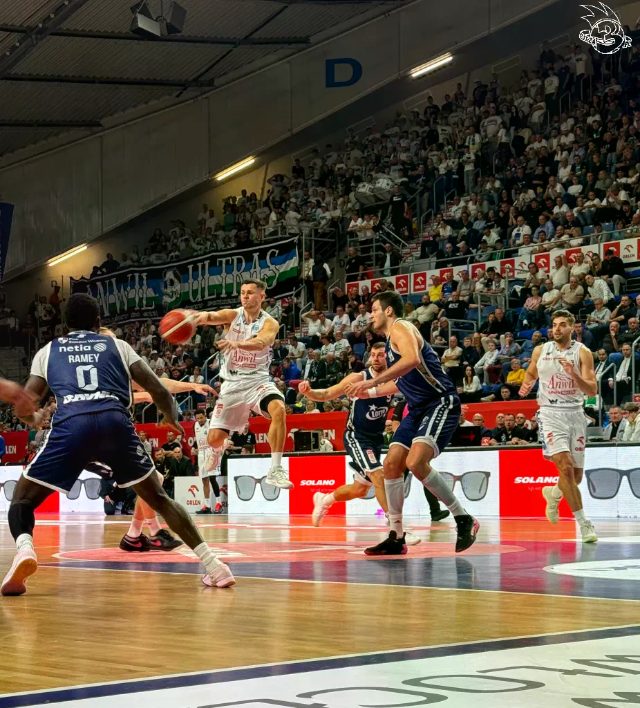 Galeria zdjęć 3 kolejki OBL Anwil Włocławek-AMW Arka Gdynia — zdjęcie 66