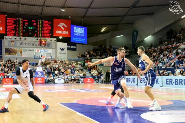 Galeria zdjęć 3 kolejki OBL Anwil Włocławek-AMW Arka Gdynia — zdjęcie 36