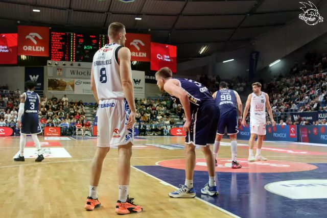 Galeria zdjęć 3 kolejki OBL Anwil Włocławek-AMW Arka Gdynia — zdjęcie 50