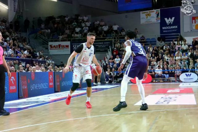 Galeria zdjęć 3 kolejki OBL Anwil Włocławek-AMW Arka Gdynia — zdjęcie 90
