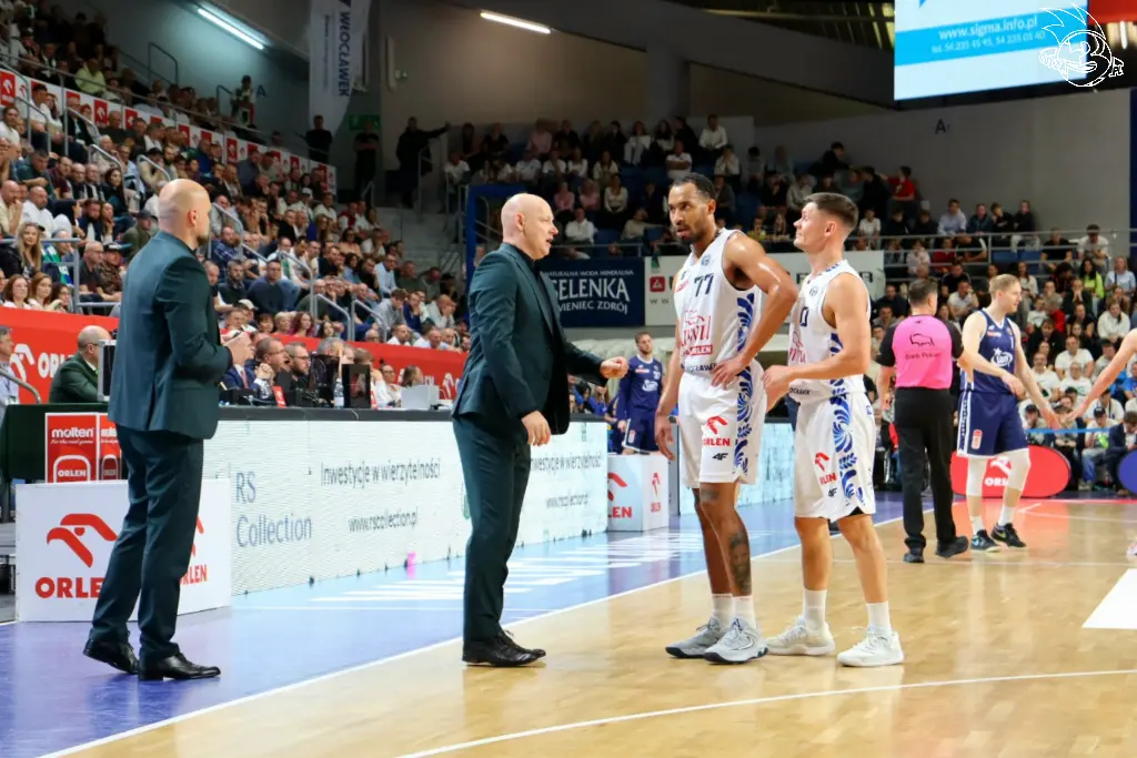 Galeria zdjęć 3 kolejki OBL Anwil Włocławek-AMW Arka Gdynia — zdjęcie 27
