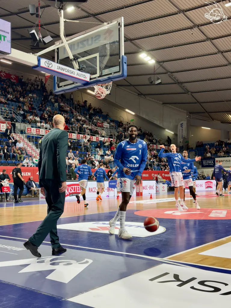 Galeria zdjęć 3 kolejki OBL Anwil Włocławek-AMW Arka Gdynia — zdjęcie 1