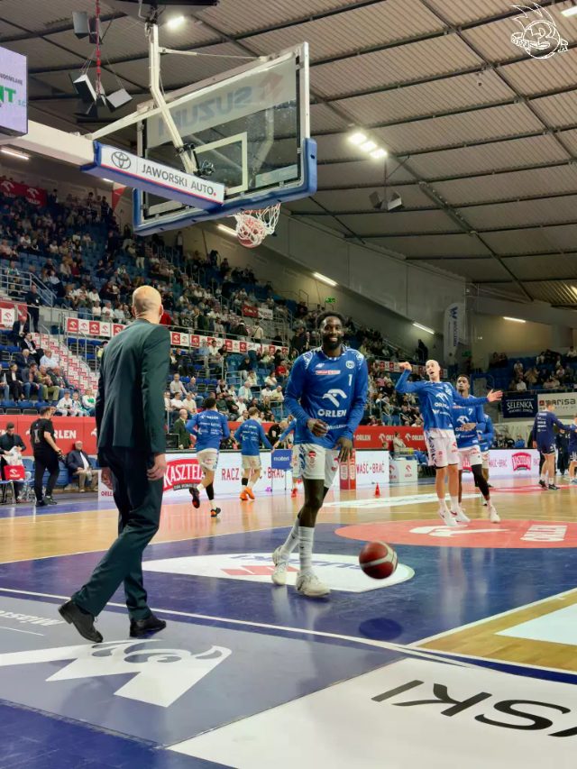 Galeria zdjęć 3 kolejki OBL Anwil Włocławek-AMW Arka Gdynia — zdjęcie 1
