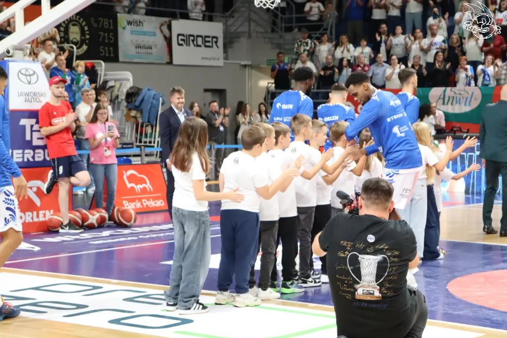 Galeria zdjęć 3 kolejki OBL Anwil Włocławek-AMW Arka Gdynia — zdjęcie 16