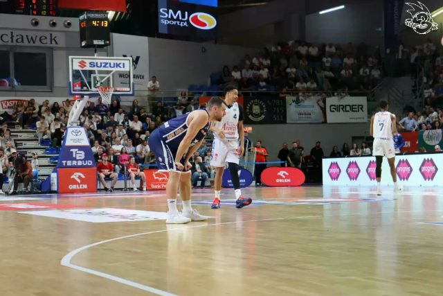 Galeria zdjęć 3 kolejki OBL Anwil Włocławek-AMW Arka Gdynia — zdjęcie 76