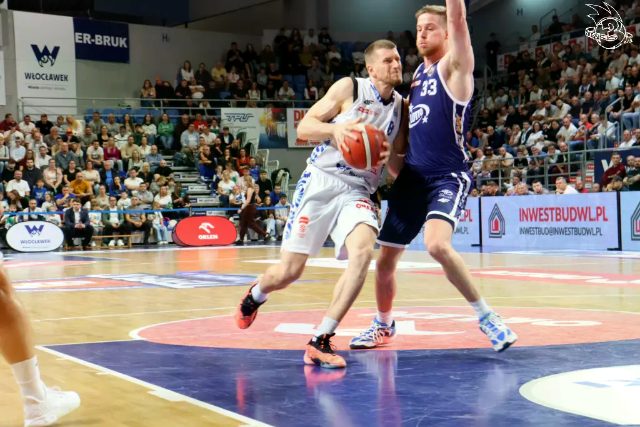 Galeria zdjęć 3 kolejki OBL Anwil Włocławek-AMW Arka Gdynia — zdjęcie 48