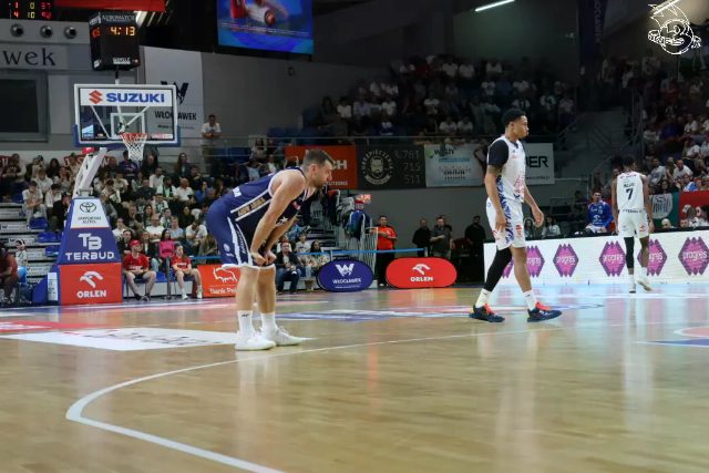 Galeria zdjęć 3 kolejki OBL Anwil Włocławek-AMW Arka Gdynia — zdjęcie 77