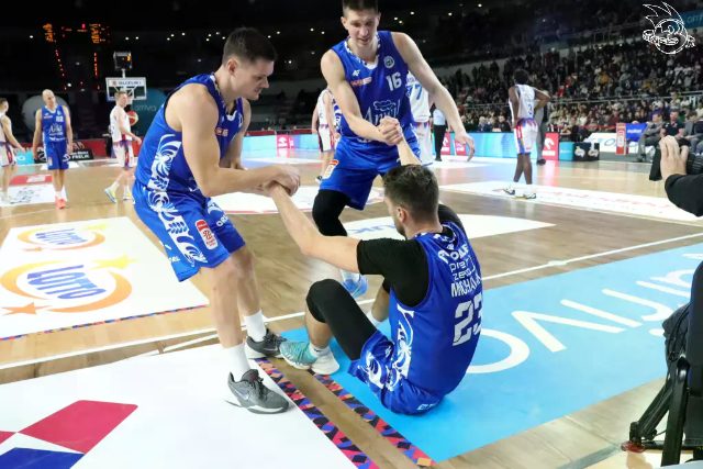 Galeria zdjęć 8 kolejki OBL Arriva Lotto Twarde Pierniki Toruń-Anwil Włocławek — zdjęcie 163