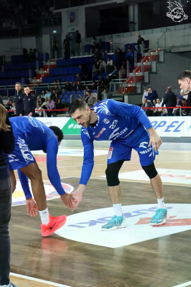 Galeria zdjęć 8 kolejki OBL Arriva Lotto Twarde Pierniki Toruń-Anwil Włocławek — zdjęcie 21