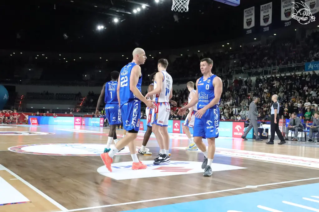 Galeria zdjęć 8 kolejki OBL Arriva Lotto Twarde Pierniki Toruń-Anwil Włocławek — zdjęcie 188