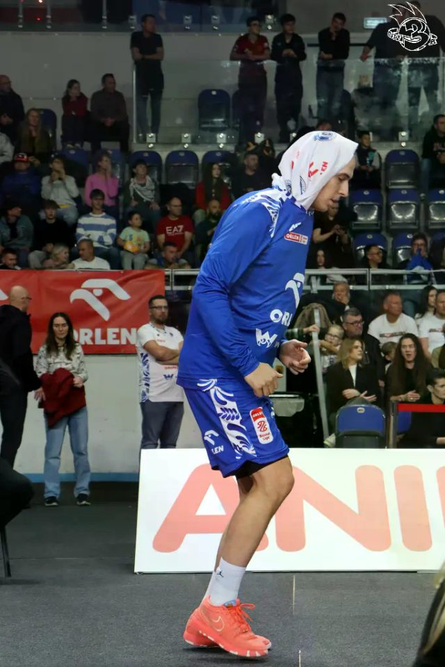 Galeria zdjęć 8 kolejki OBL Arriva Lotto Twarde Pierniki Toruń-Anwil Włocławek — zdjęcie 46