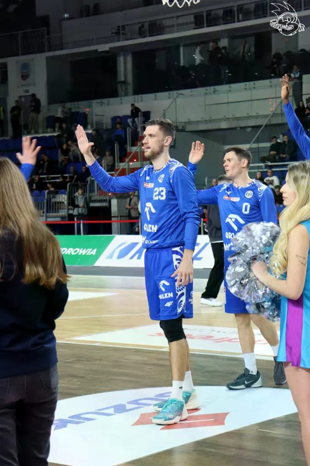 Galeria zdjęć 8 kolejki OBL Arriva Lotto Twarde Pierniki Toruń-Anwil Włocławek — zdjęcie 20