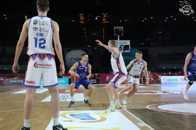 Galeria zdjęć 8 kolejki OBL Arriva Lotto Twarde Pierniki Toruń-Anwil Włocławek — zdjęcie 159