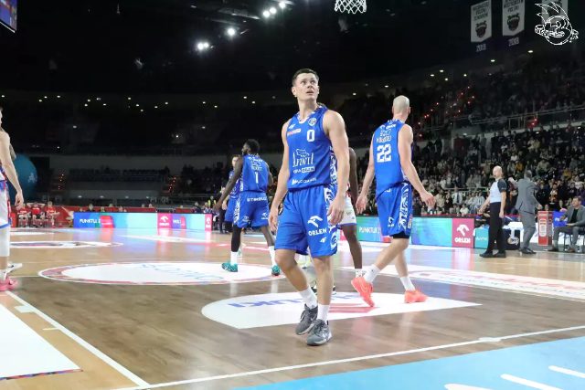 Galeria zdjęć 8 kolejki OBL Arriva Lotto Twarde Pierniki Toruń-Anwil Włocławek — zdjęcie 189