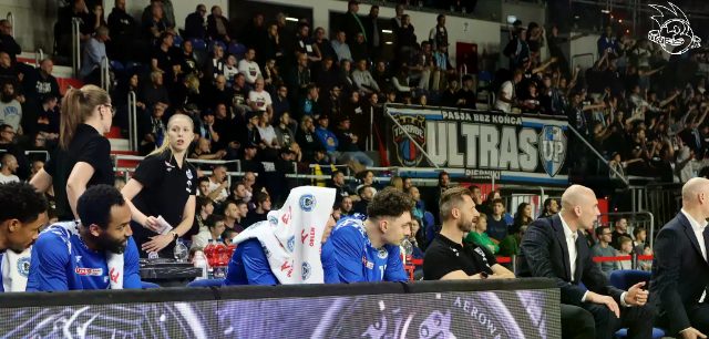 Galeria zdjęć 8 kolejki OBL Arriva Lotto Twarde Pierniki Toruń-Anwil Włocławek — zdjęcie 38