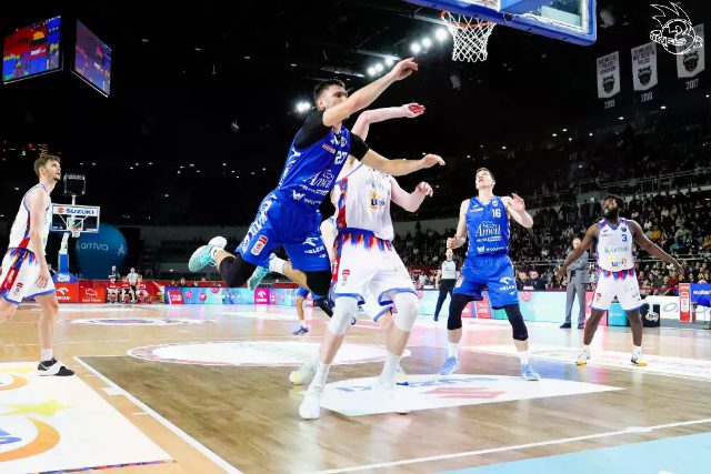 Galeria zdjęć 8 kolejki OBL Arriva Lotto Twarde Pierniki Toruń-Anwil Włocławek — zdjęcie 162