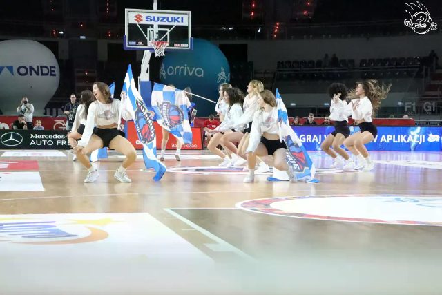 Galeria zdjęć 8 kolejki OBL Arriva Lotto Twarde Pierniki Toruń-Anwil Włocławek — zdjęcie 191