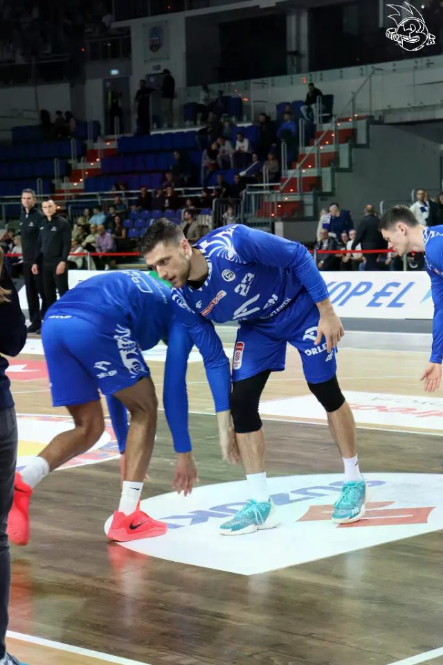 Galeria zdjęć 8 kolejki OBL Arriva Lotto Twarde Pierniki Toruń-Anwil Włocławek — zdjęcie 22