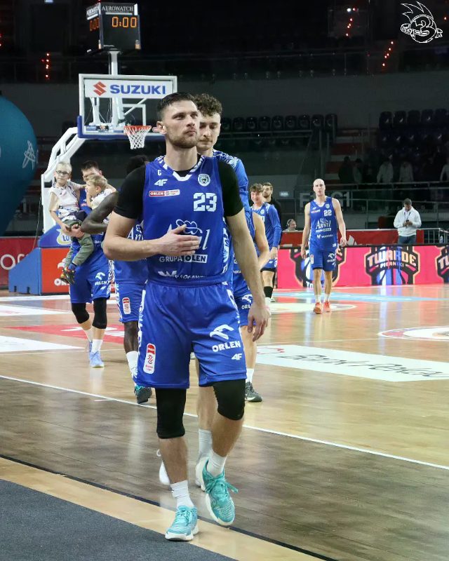 Galeria zdjęć 8 kolejki OBL Arriva Lotto Twarde Pierniki Toruń-Anwil Włocławek — zdjęcie 207