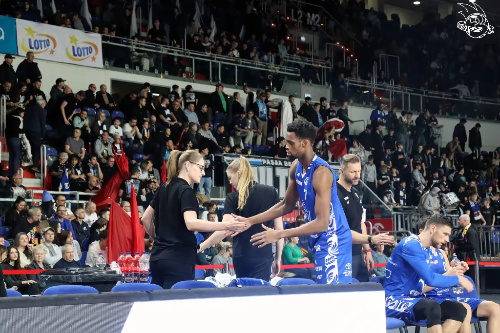 Galeria zdjęć 8 kolejki OBL Arriva Lotto Twarde Pierniki Toruń-Anwil Włocławek — zdjęcie 26