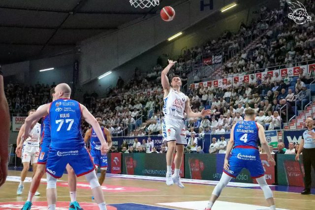 Galeria zdjęć z 23 kolejki OBL Anwil Włocławek-Arriva Lotto Twarde Pierniki Toruń — zdjęcie 59