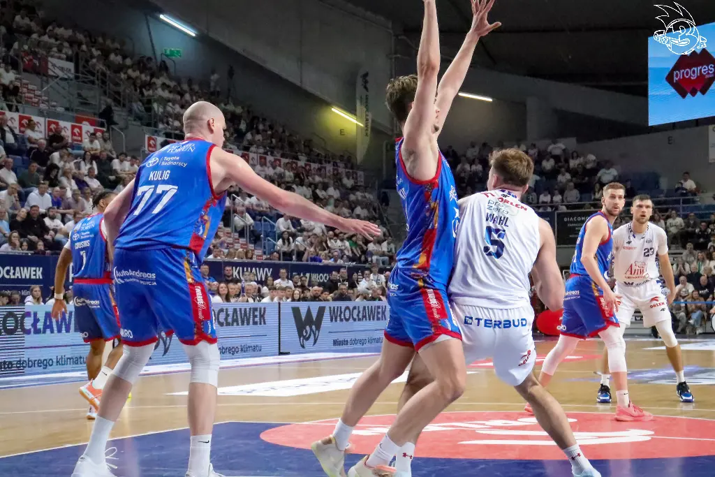 Galeria zdjęć z 23 kolejki OBL Anwil Włocławek-Arriva Lotto Twarde Pierniki Toruń — zdjęcie 101