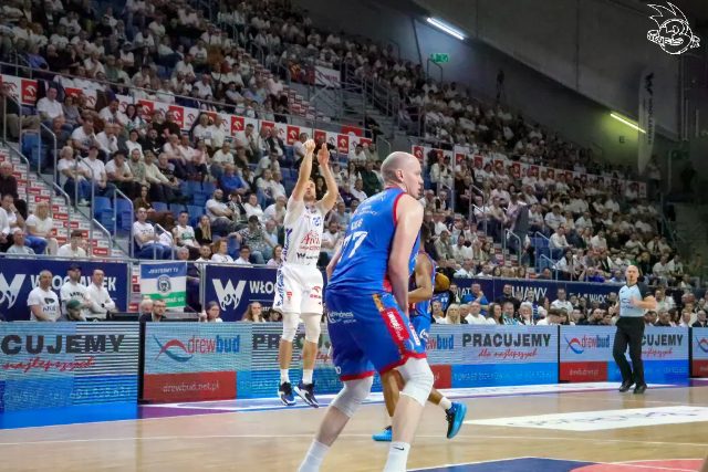 Galeria zdjęć z 23 kolejki OBL Anwil Włocławek-Arriva Lotto Twarde Pierniki Toruń — zdjęcie 97