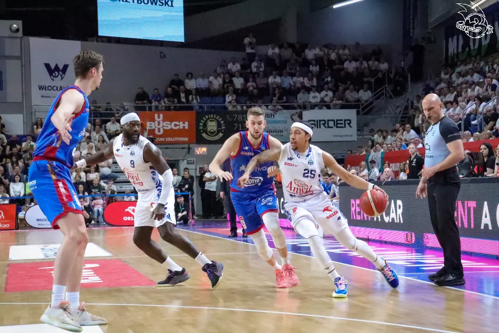 Galeria zdjęć z 23 kolejki OBL Anwil Włocławek-Arriva Lotto Twarde Pierniki Toruń — zdjęcie 147