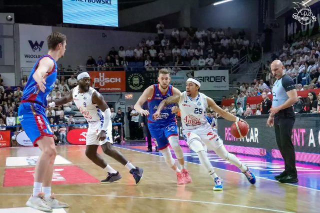 Galeria zdjęć z 23 kolejki OBL Anwil Włocławek-Arriva Lotto Twarde Pierniki Toruń — zdjęcie 147