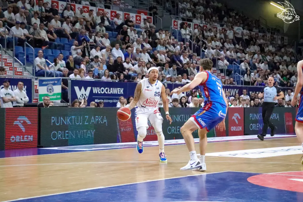 Galeria zdjęć z 23 kolejki OBL Anwil Włocławek-Arriva Lotto Twarde Pierniki Toruń — zdjęcie 136